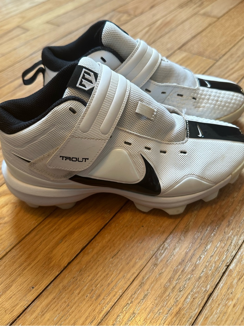Nike Force Trout 7 Pro MCS (GS) Cleats White & Black Size 5.5Y - No Laces